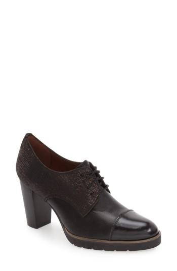Women's Hispanitas 'viv' Cap Toe Pump .5us / 39eu - Black