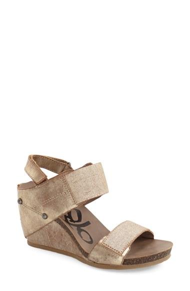 Women's Otbt 'trailblazer' Wedge Sandal M - Metallic