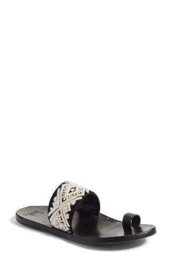 Women's Beek Dove Sandal M - Black