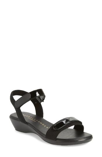 Women's Athena Alexander Sambaa Sandal M - Black