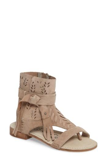 Women's Naughty Monkey Cochise Flat Sandal .5 M - Beige