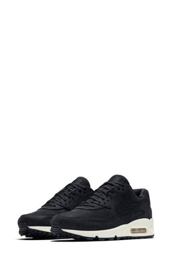 Women's Nike Air Max 90 Pinnacle Sneaker