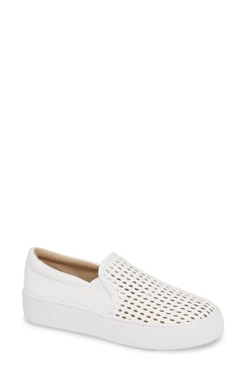 Women's Steve Madden Gradual Slip-on Sneaker .5 M - White
