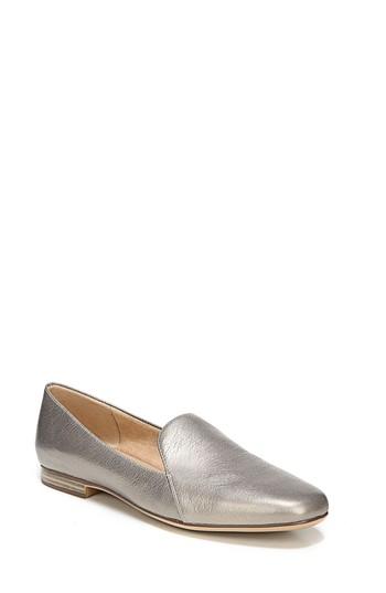 Women's Naturalizer Emiline Flat Loafer N - Metallic