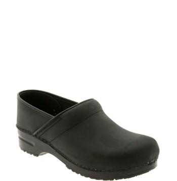 Women's Dansko 'professional' Oiled Leather Clog .5-7us / 37eu M - Black