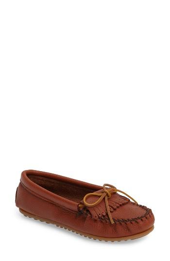 Women's Minnetonka Kilty Moccasin M - Brown