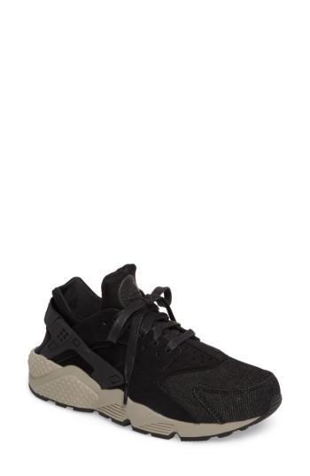 Women's Nike Air Huarache Run Se Sneaker M - Black