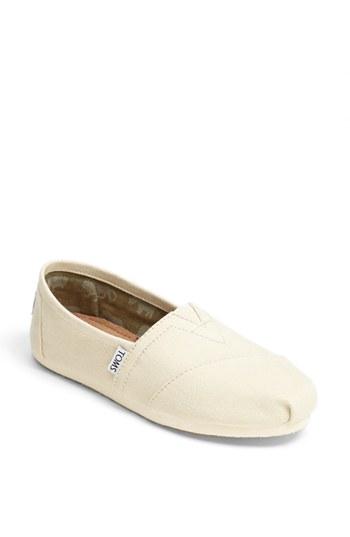 Women's Toms 'classic' Canvas Slip-on .5 M - Beige