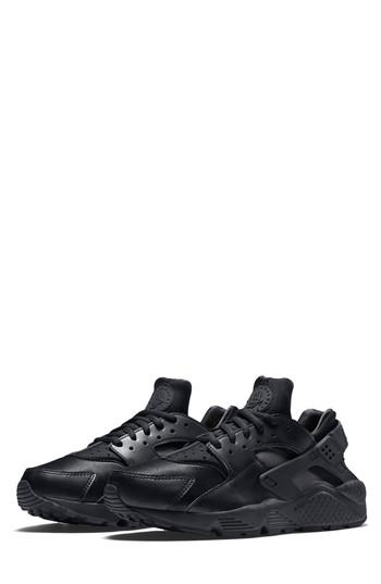Women's Nike Air Huarache Run Sneaker .5 M - Black