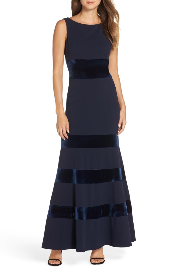 Women's Vince Camuto Velvet & Scuba Crepe Mermaid Gown (similar To 14w) - Blue