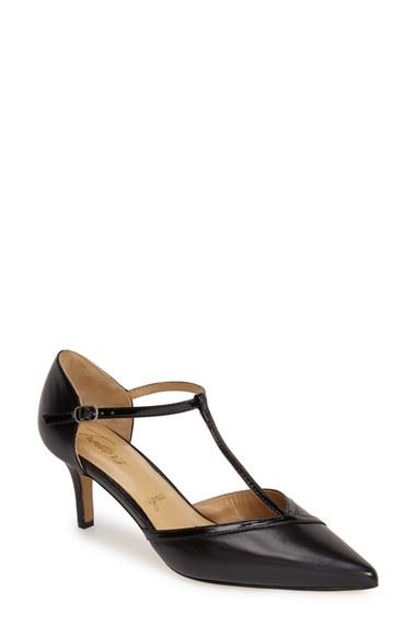 Women's Trotters 'amelia' T-strap Pump .5 W - Black