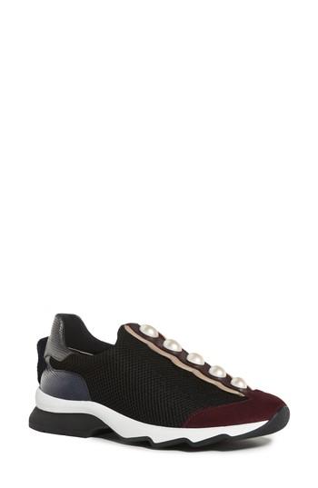 Women's Fendi Pearland Slip-on Sneaker .5us / 36eu - Black