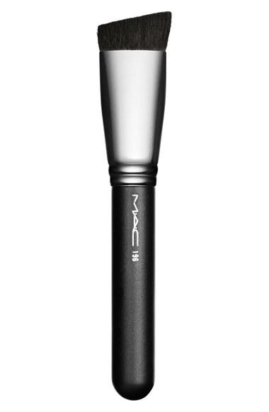 Mac 196 Slanted Flat Top Foundation Brush