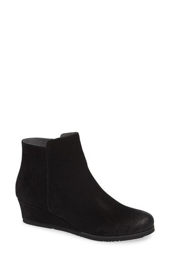 Women's Chocolat Blu Kacy Wedge Bootie M - Black