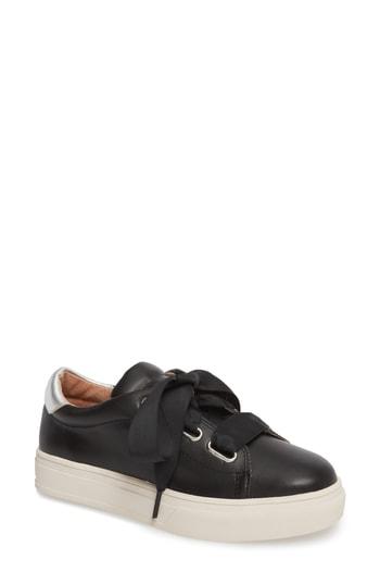 Women's Caslon Carter Sneaker M - Black