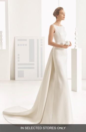 Women's Rosa Clara Navas Embellished Pique Column Gown With Train, Size - Beige