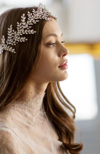 Brides & Hairpins Kira Crystal Halo & Sash, Size - Metallic