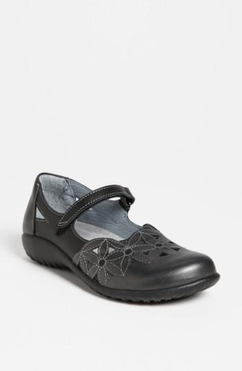 Women's Naot 'toatoa' Flat Us / 36eu - Black