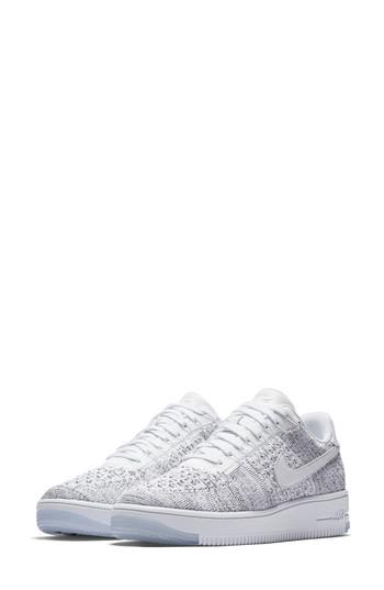 Women's Nike Air Force 1 Flyknit Low Sneaker .5 M - White