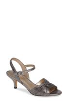 Women's Pelle Moda Iliza Sandal .5 M - Metallic