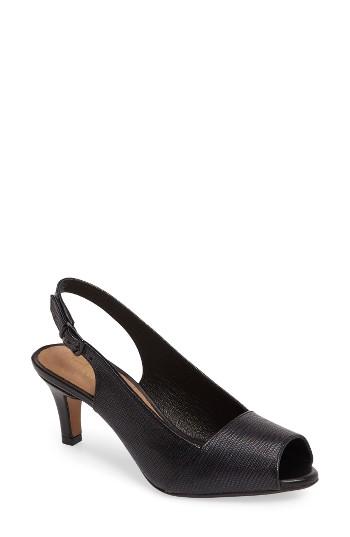 Women's Clarks Heavenly Leah Pump .5 M - Black