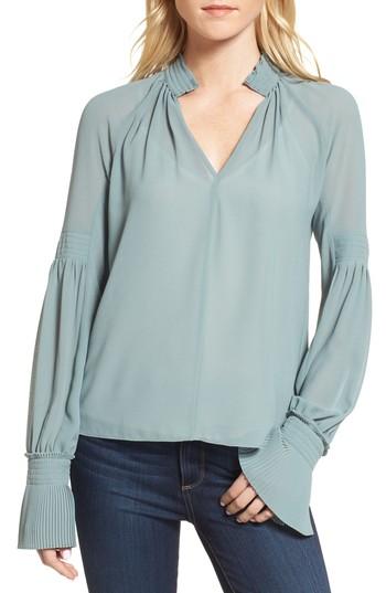 Women's Chelsea28 Flare Cuff Top - Grey