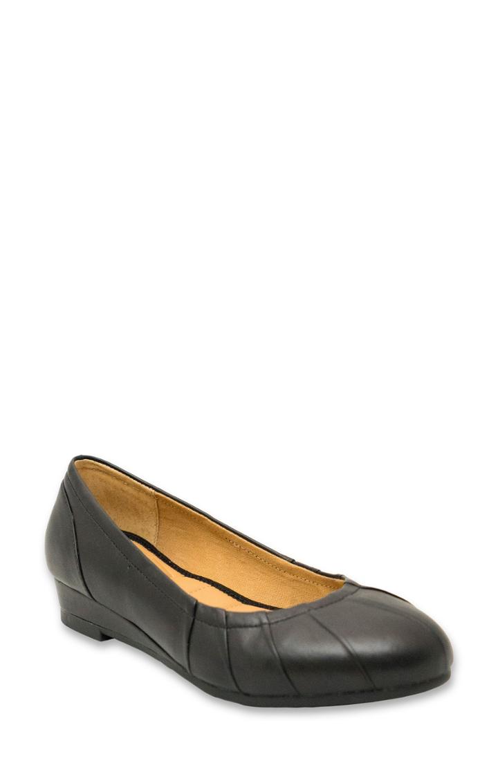 Women's Me Too Marcie Pleated Wedge M - Metallic