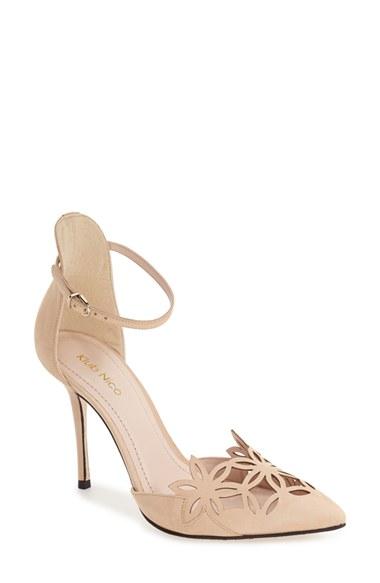 Women's Klub Nico 'romea' Pointy Toe Pump M - Beige