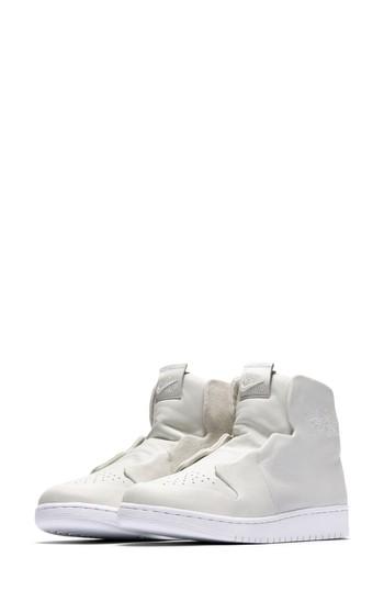 Women's Nike Air Jordan 1 Sage Xx High Top Sneaker .5 M - White