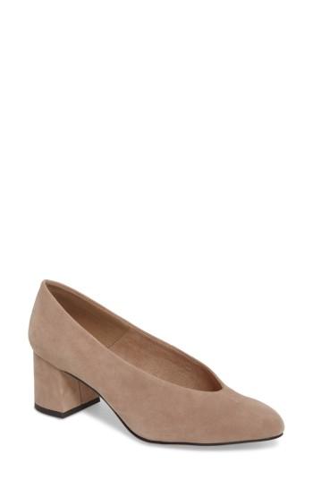 Women's Bella Vita Jensen Block Heel Pump .5 M - Brown