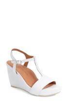 Women's L'amour Des Pieds'idelle' Platform Wedge Sandal M - White