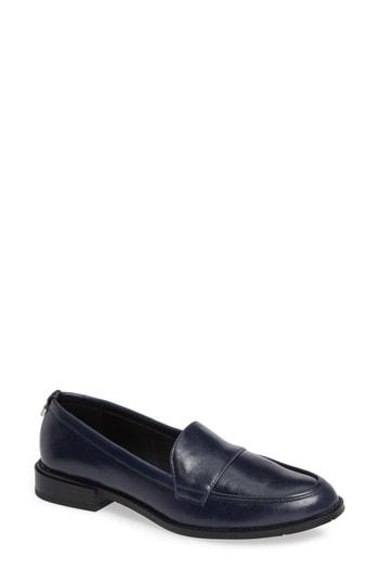 Women's Calvin Klein Amaya Loafer .5 M - Blue