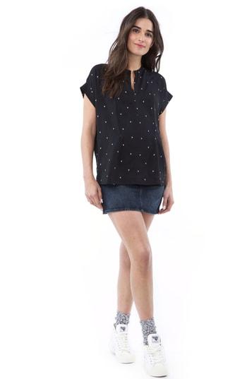 Women's Loyal Hana Carrie Print Maternity/nursing Tee - Black