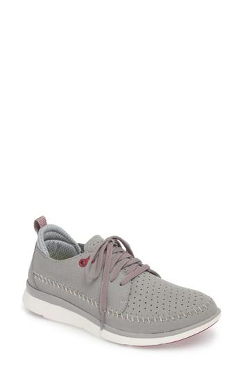Women's Superfeet Addy Sneaker .5 M - Grey