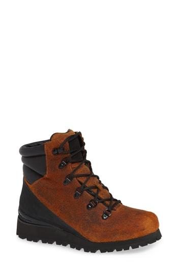 Women's The North Face Cryos Waterproof Hiker Boot M - Brown