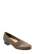 Women's Trotters Melinda Loafer W - Brown