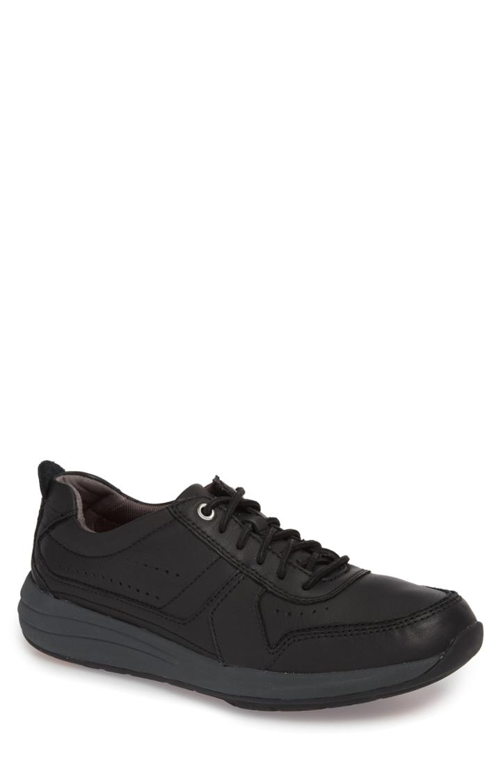 Men's Clarks Unstructured - Un Coast Form Sneaker