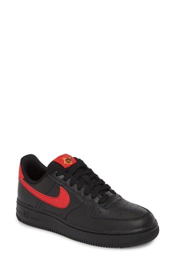 Women's Nike Air Force 1 '07 Sneaker M - Black