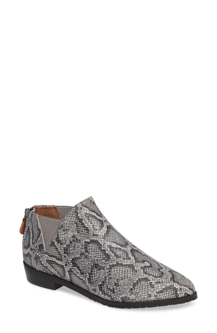 Women's Gentle Souls By Kenneth Cole Neptune Chelsea Bootie .5 M - Grey