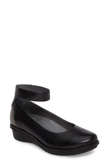 Women's Dansko Jenna Wedge Pump .5-10us / 40eu M - Black
