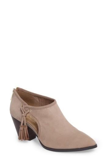 Women's Bella Vita Eli Cutout Bootie .5 N - Brown