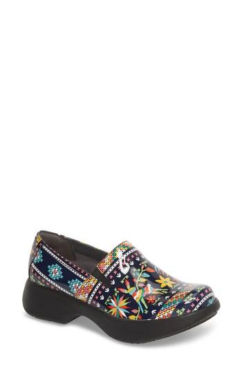 Women's Dansko Winona Slip-on Clog .5-8us / 38eu M - Black