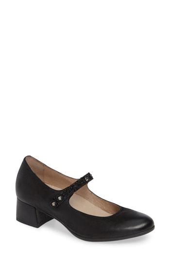 Women's Dansko Pearlina Pump .5-6us / 36eu M - Black