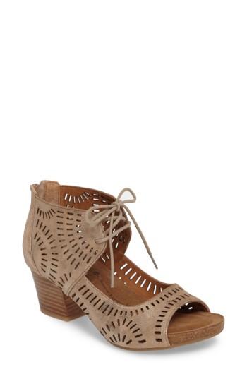 Women's Sofft Modesto Perforated Sandal .5 M - Metallic