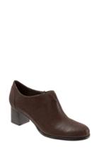 Women's Trotters Qutie Bootie N - Brown