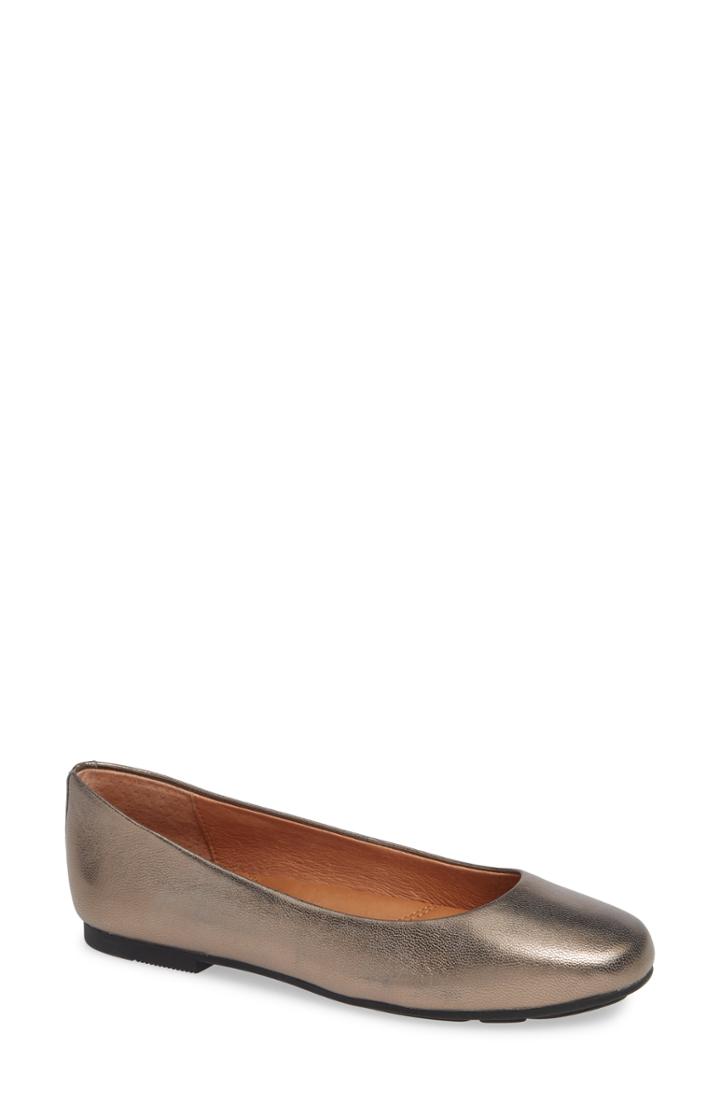 Women's Gentle Souls By Kenneth Cole Eugene Flat