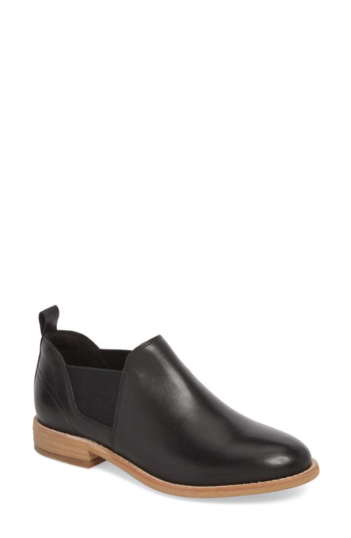 Women's Clarks Edenvale Page Bootie .5 M - Black