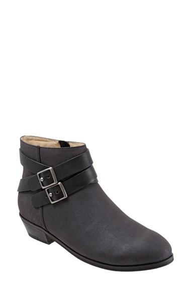 Women's Softwalk 'rancho' Bootie (women) M - Black