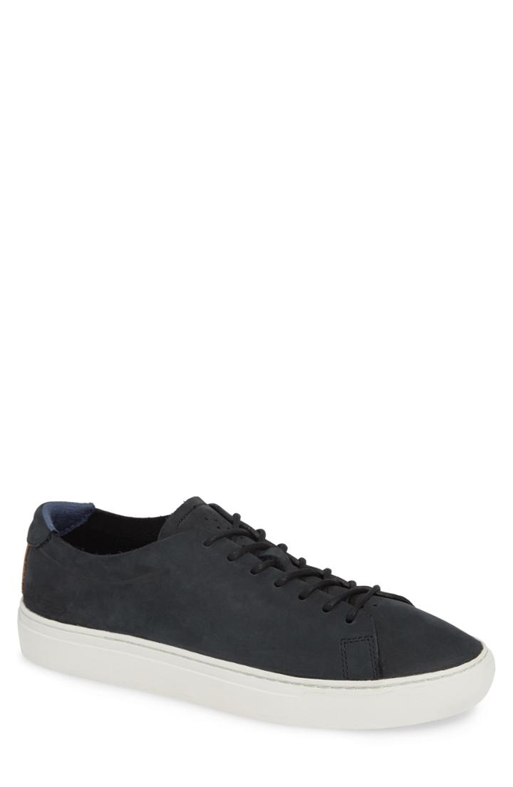 Men's Lacoste Low Top Sneaker .5 M - Black