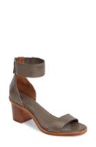 Women's Frye Brielle Studded Sandal .5 M - Grey